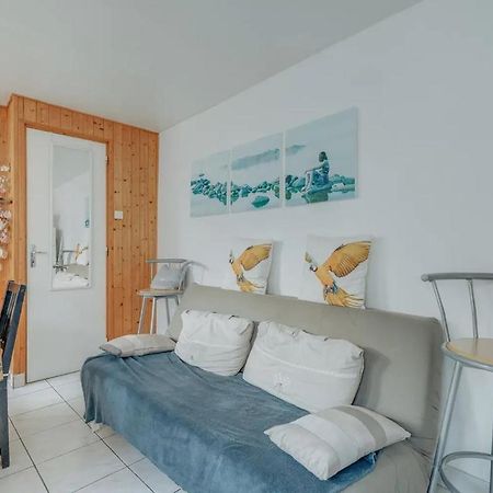 Maison Понторсон Екстериор снимка